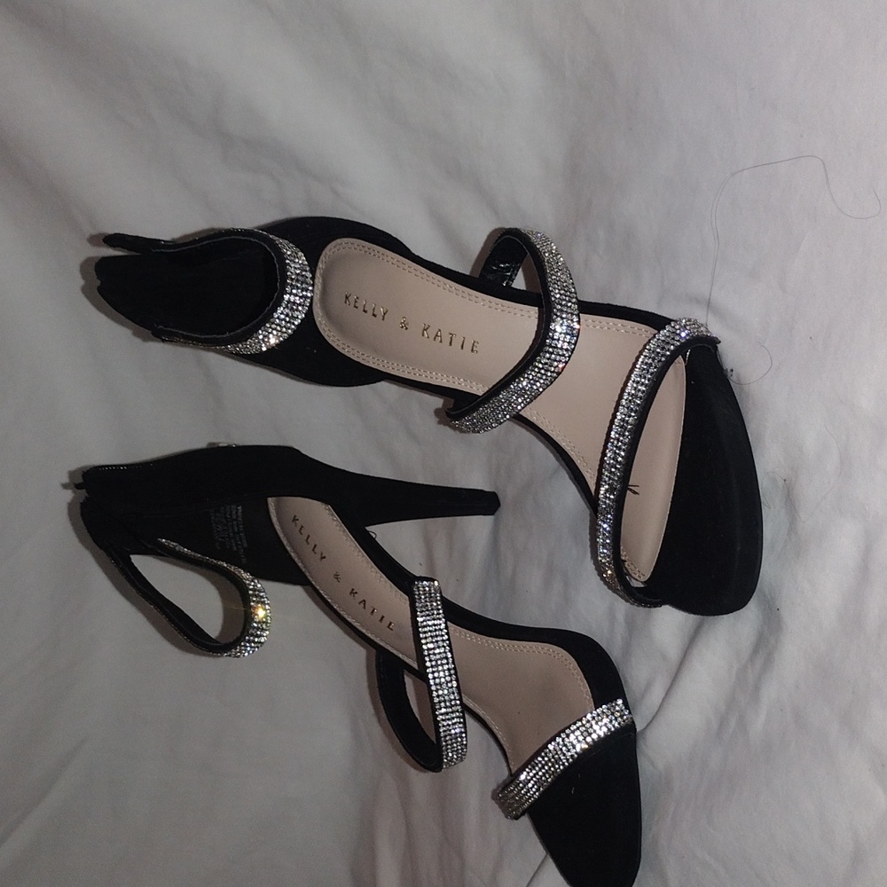 Women's shoes